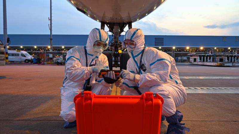 沧海横流识英雄 他们牢牢驻守在防疫国门前